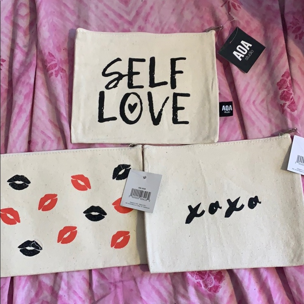 Makeup Bags - Picture 1 of 1